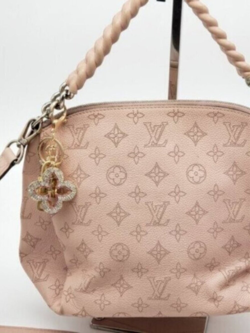 Louis Vuitton Gold Padlock Key 🔒 Authentic LV Charm + Unbranded Clover Keychain - Picture 3 of 7